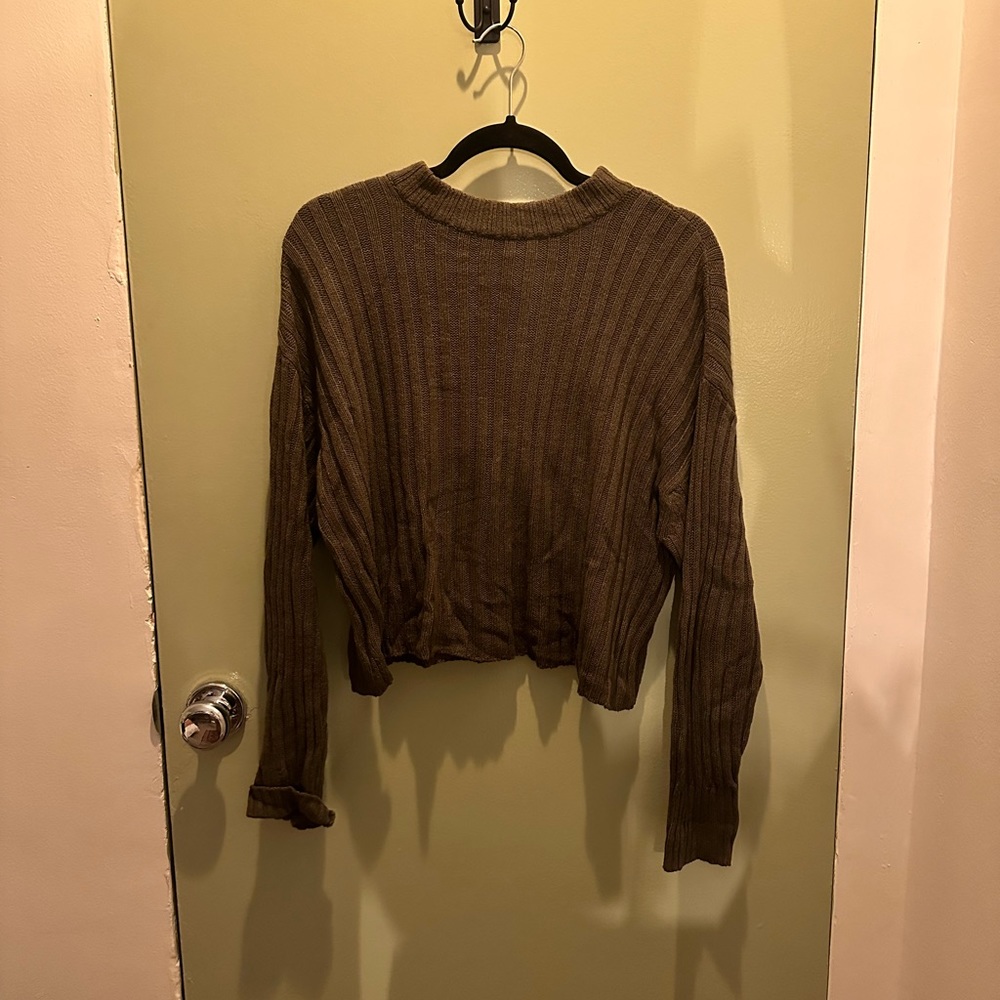 American Eagle sweater